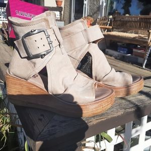 Ladies size 6.5 wedge sandals